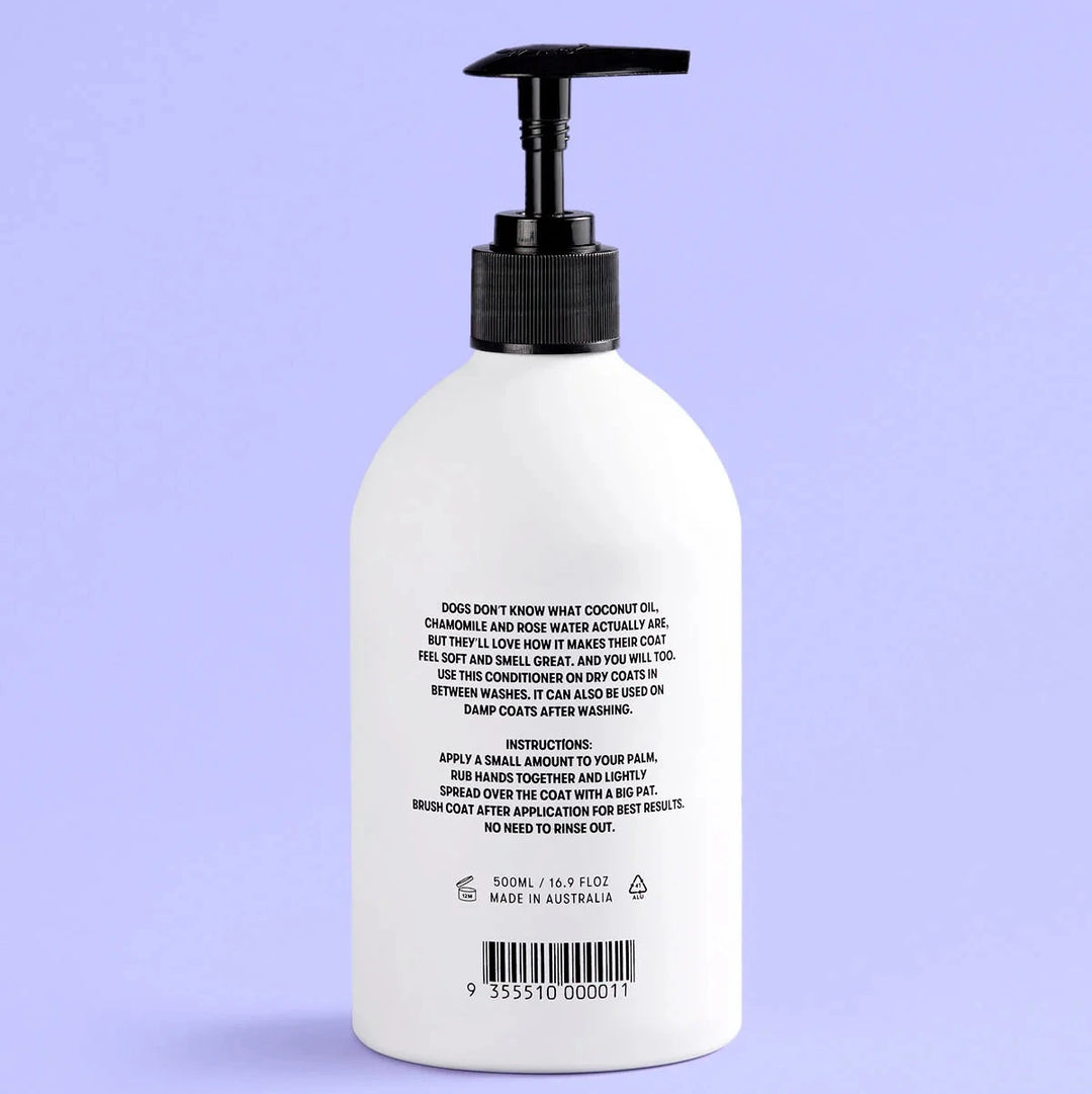 DOG Leave in conditioner by Dr. Lisa back of bottle with ingredient listing